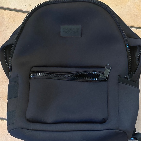 NWOT Dagne Dover Dakota Neoprene Backpack- Large - Picture 1 of 3